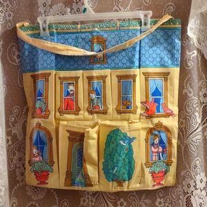 Wrapping paper storage hanging holder, 5 short pockets, 2 long pockets
